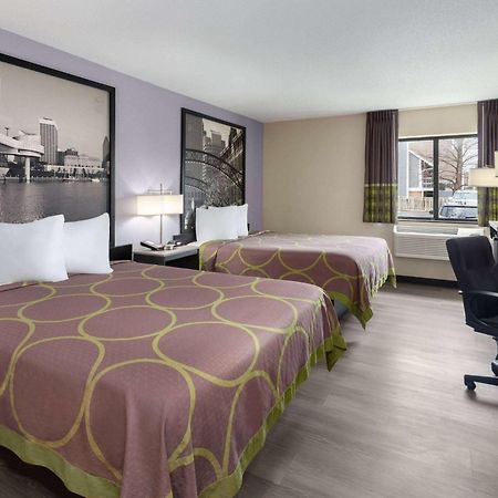 Super 8 By Wyndham Copley Akron Екстер'єр фото