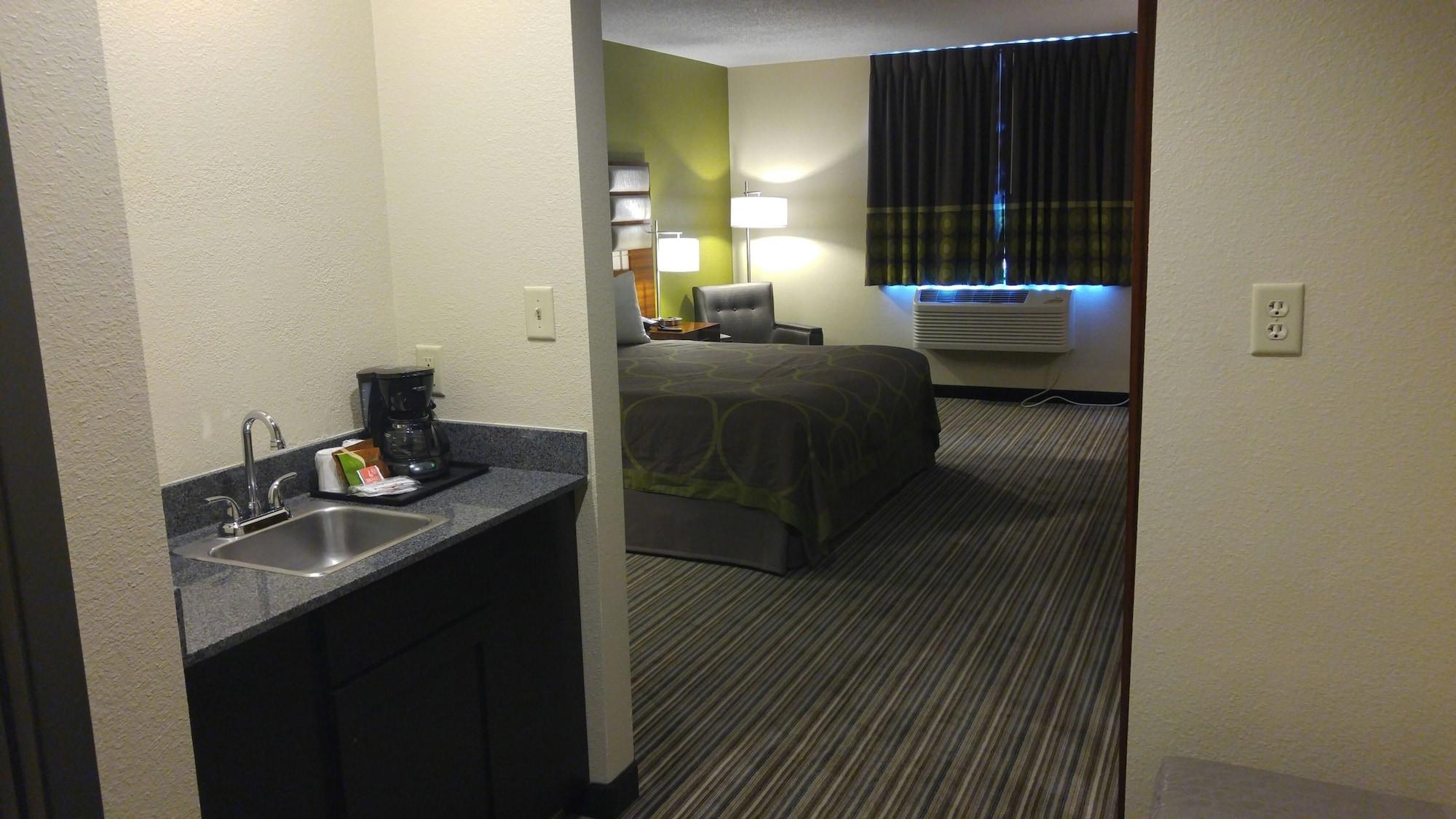 Super 8 By Wyndham Copley Akron Екстер'єр фото