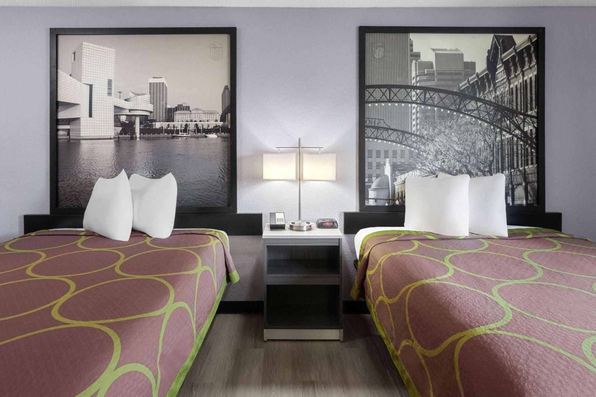 Super 8 By Wyndham Copley Akron Екстер'єр фото
